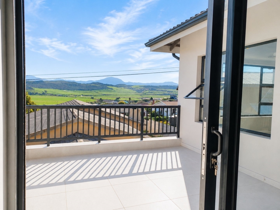 3 Bedroom Property for Sale in Fraaiuitsig Western Cape
